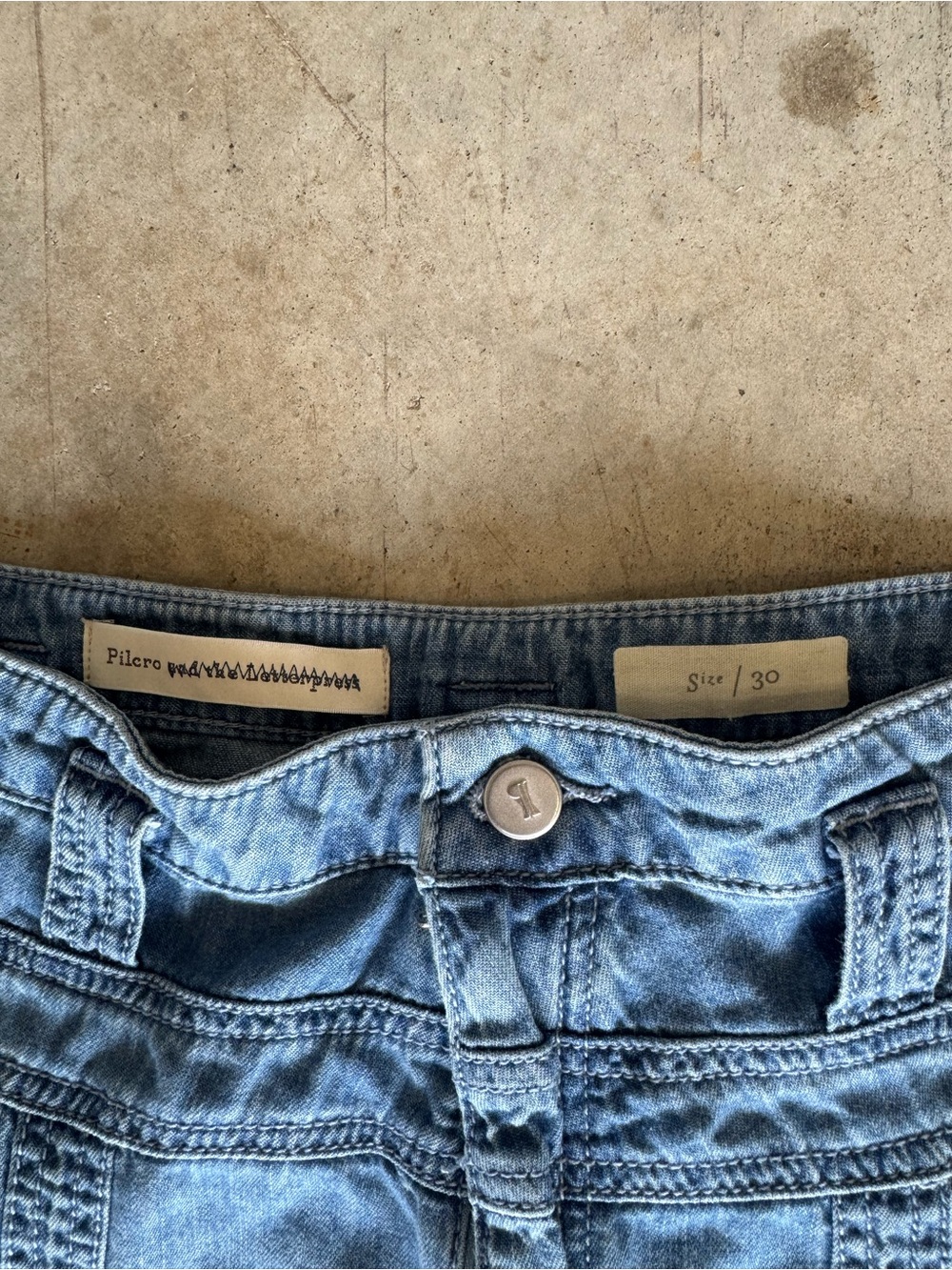 Pilcro faded blue high-rise denim jeans - Picture 3 of 5